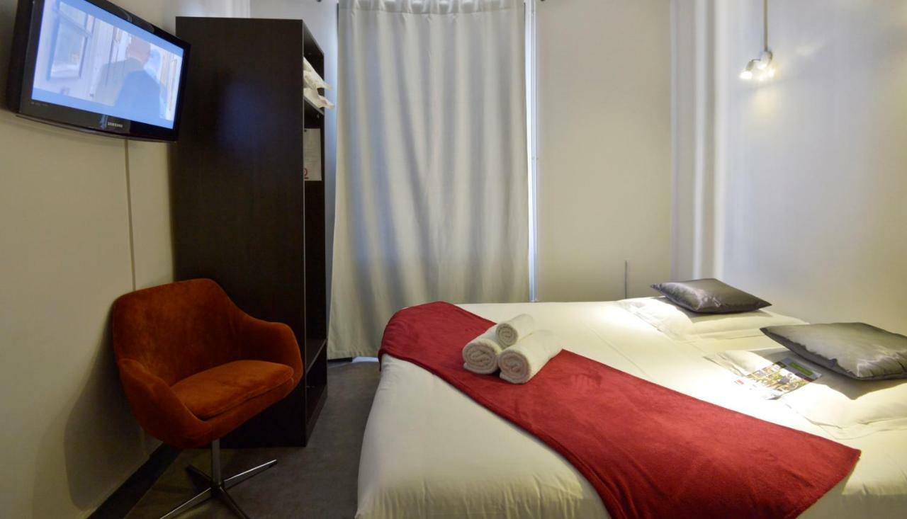 Hotel Au Chabichou à Niort Extérieur photo