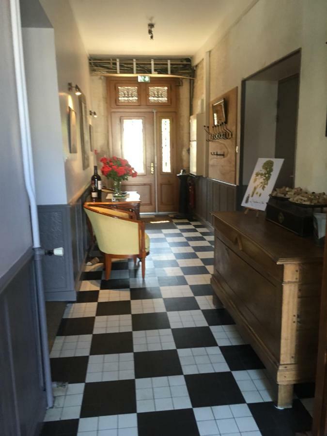 Hotel Au Chabichou à Niort Extérieur photo